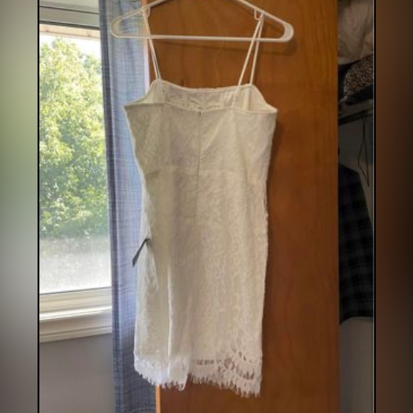 Lulus white lace dress - NWT - Picture 3 of 4